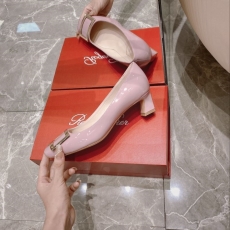 Roger Vivier flat shoes